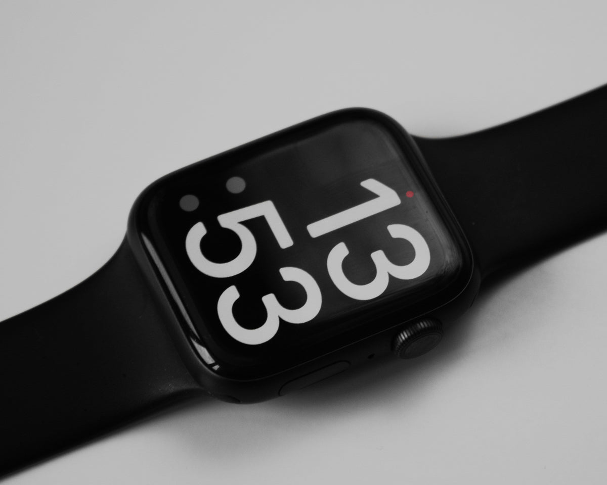 Series 9 Smart Watch with Apple Logo Stylish Smartwatch with Wireless Charging